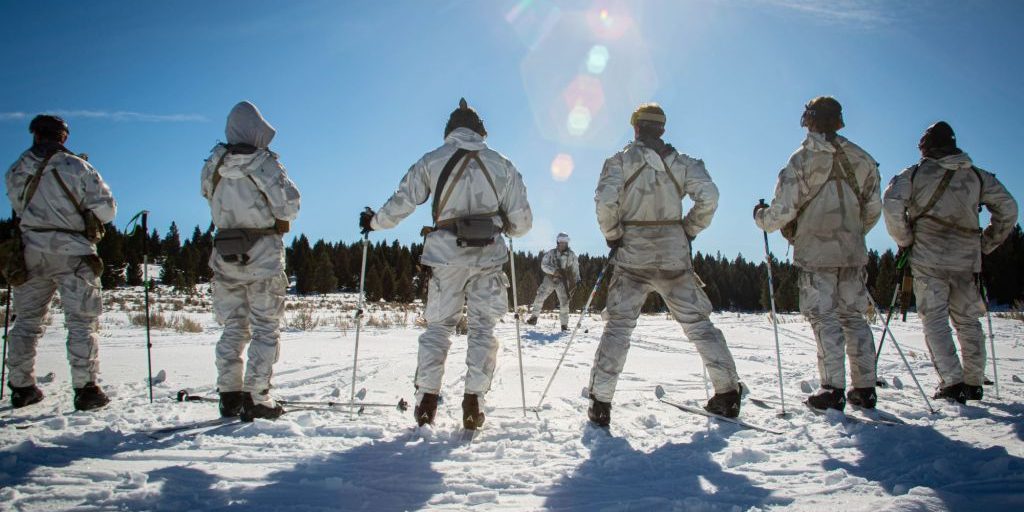 10th Special Forces Group (Airborne) Green Berets prepare for a class on how to shoot while wearing skis during cold weather training at Montana on Feb. 9, 2023. Being familiar with new equipment helps Soldiers be more confident in performing their tasks. (U.S. Army photo by Spc. Kimberly Gonzalez)