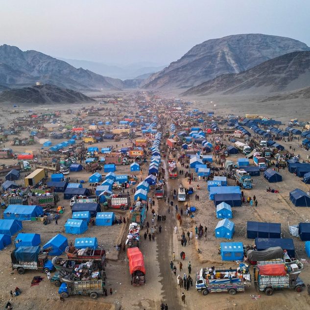 Drone,Footage,Of,Thousands,Of,Afghan,Refugees,Returning,From,Pakistan,